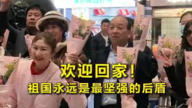 老师撩起裙子让我挺进去